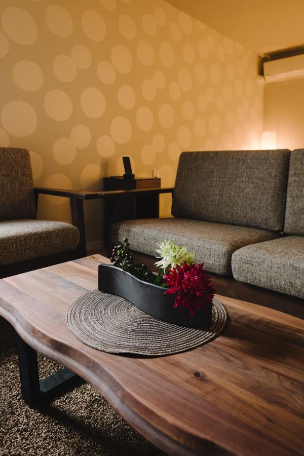 Grand Base Karatsu Ekiminami Aparthotel Ngoại thất bức ảnh