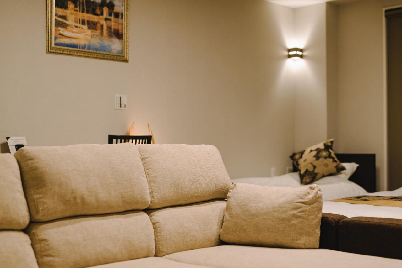 Grand Base Karatsu Ekiminami Aparthotel Ngoại thất bức ảnh